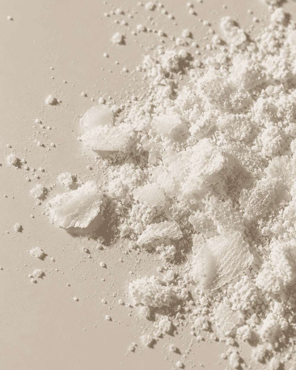 Liquid vs Powder Dry Shampoo: What Is the Difference?